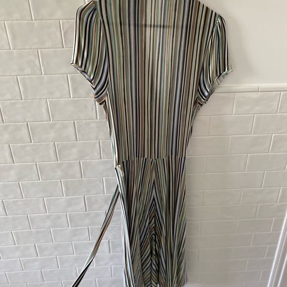 BCBG wrap dress (new) - Picture 5 of 6